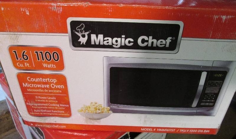 Magic Chef 1.6 cu. ft. Countertop M...