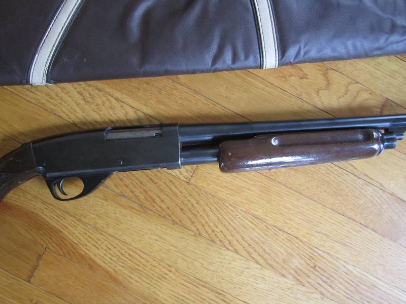 lot 1 image: Springfield Model 67 Series E Shotgun.