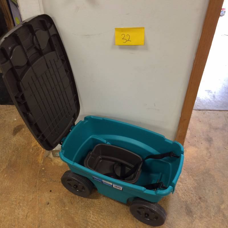 SUNCAST GARDEN SCOOTER