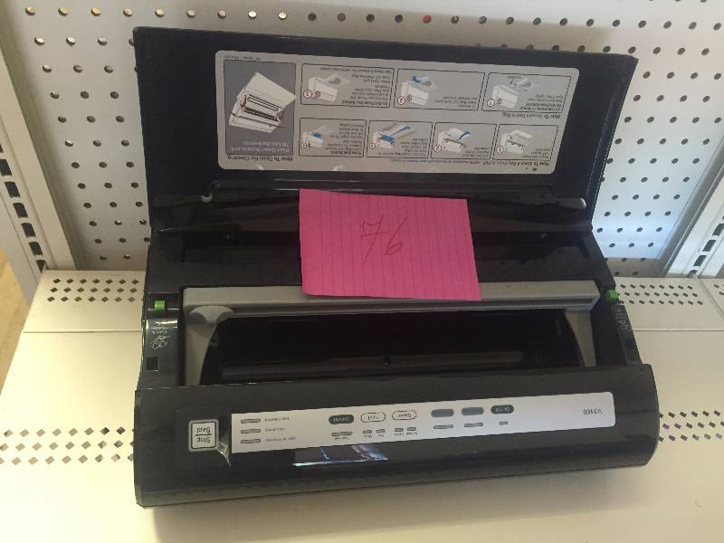 FoodSaver Black Series 3400 Vacuum Sealing System used in working Condition