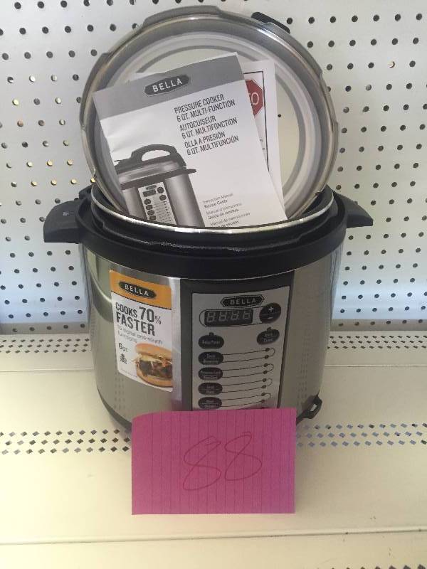 Bella 6 QT Preassure Cooker New
