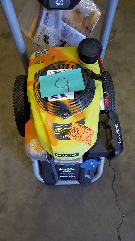 Ryobi  Honda Honda 2800-PSI 2.3-GPM Gas Pressure Washer with Idle Down used in working conditions