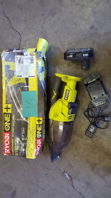 RYOBI ONE EVERCHARGE Hand Vacuum Kit Model # P714K in working conditions