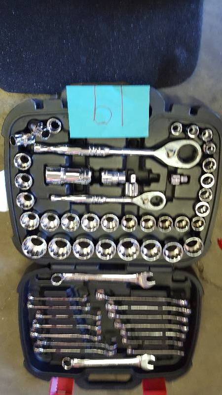 Husky 1000029919 54Pc Mechanics Tool Set New