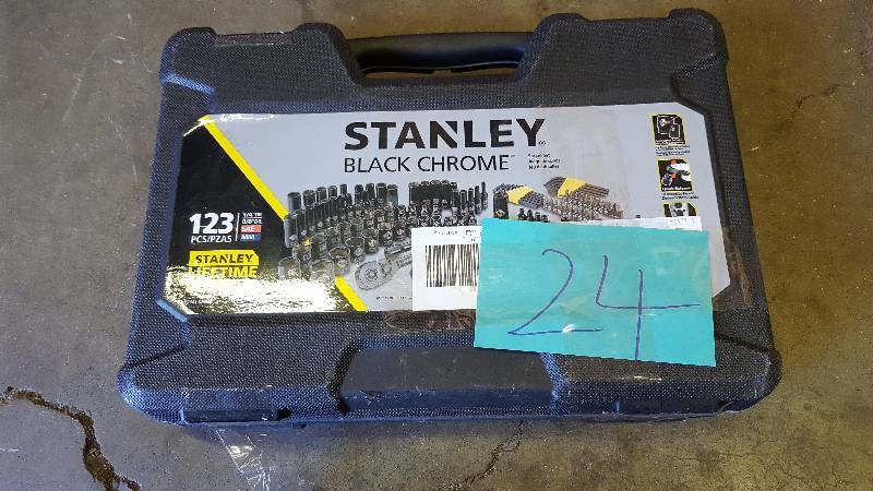 Stanley 123-Piece Black Chrome Socket Set, STMT72254