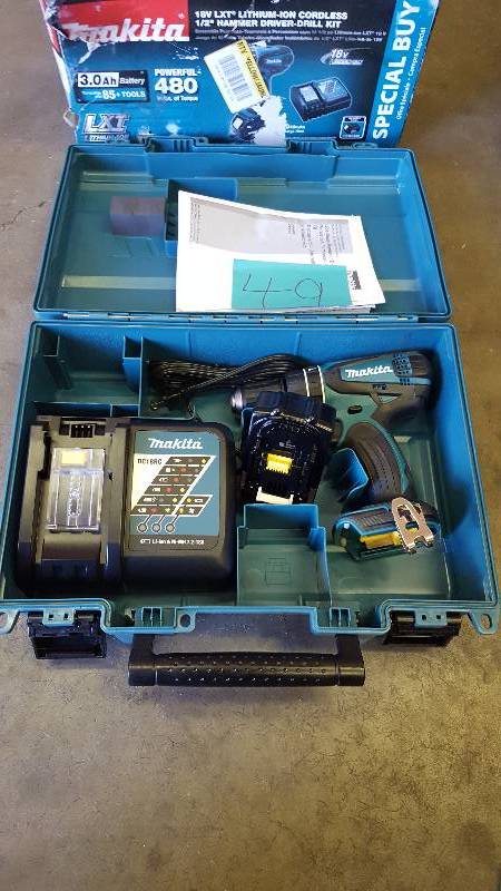 Makita 18-Volt LXT Lithium-Ion 12 in. Cordless Hammer DriverDrill Kit Model # XPH012 New