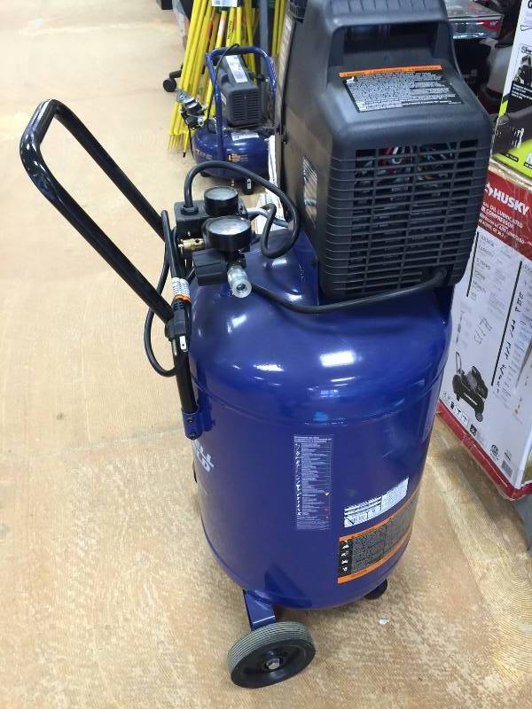 Campbell Hausfeld Home and Auto Maintenance 20gal ASME Oil-Free Air Compressor in like new working conditions