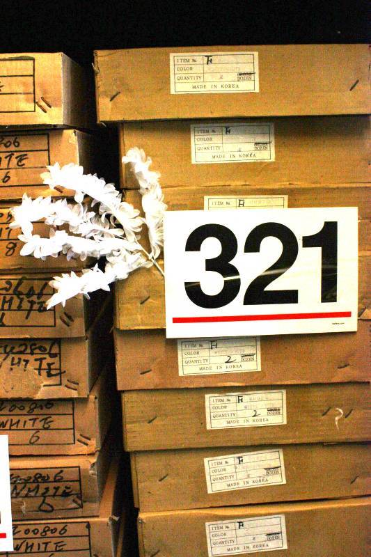 264 White Floral Stems