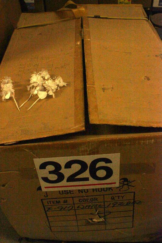 2304 White Floral Stems wPearls
