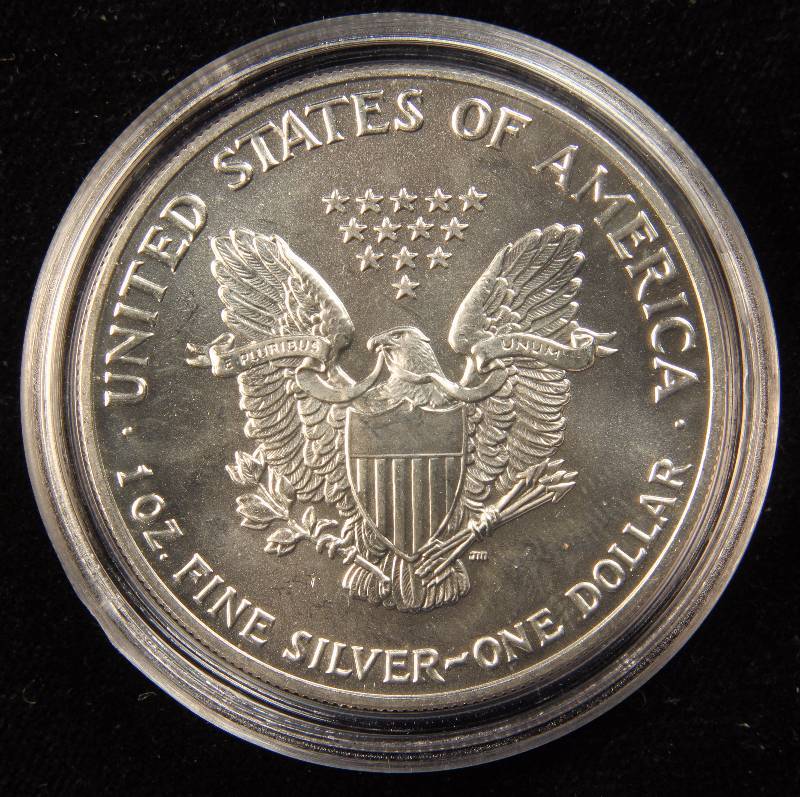 1992 AMERICAN SILVER EAGLE 1 TROY Oz. .999 FINE SILVER DOLLAR IN AIRTITE HOLDER