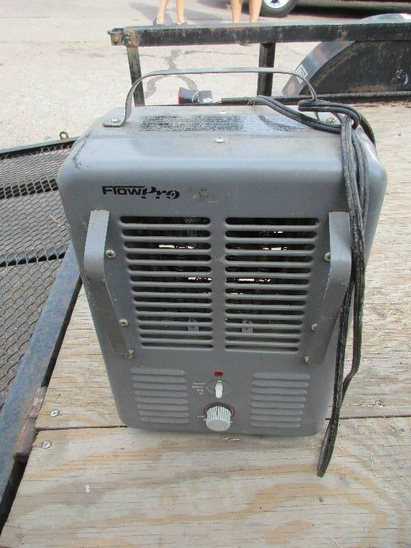 Milkhouse heater