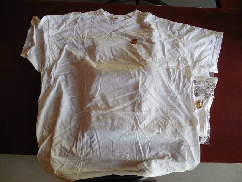 (5) WHITE T-SHIRTS 4XL