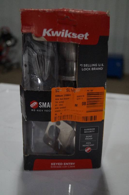 lot 19 image: Kwikset Keyed Entry Set