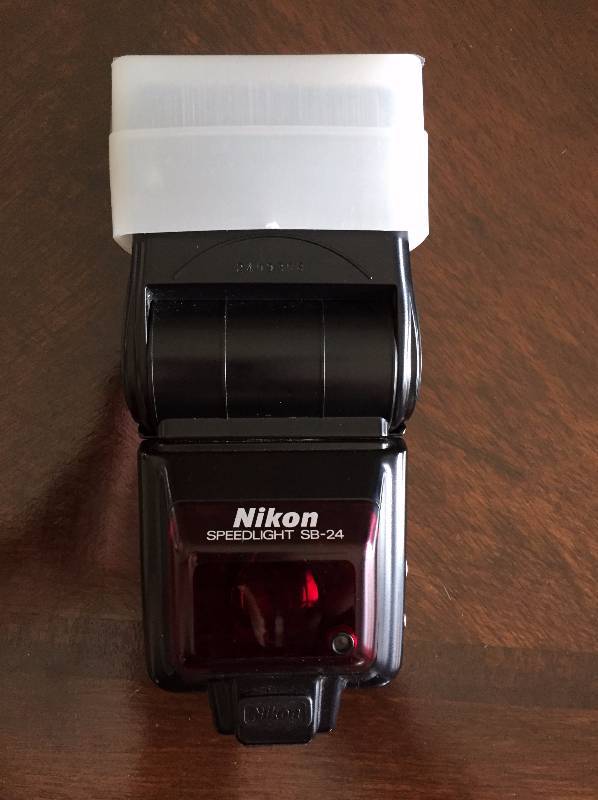 lot 18 image: Nikon Speedlight SB-24 Flash Excellent Working Condition