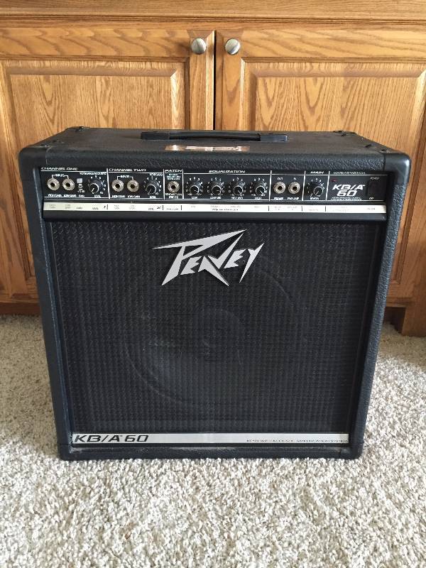 lot 26 image: Peavey KBA60 Keyboard Guitar Amp Tested & Works