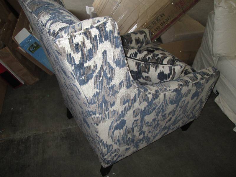 lot 515 image: Accent Chair - Signature Design by Ashley