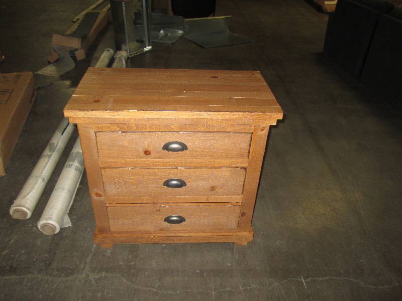 lot 526 image: Assya 3 Drawer Night Stand