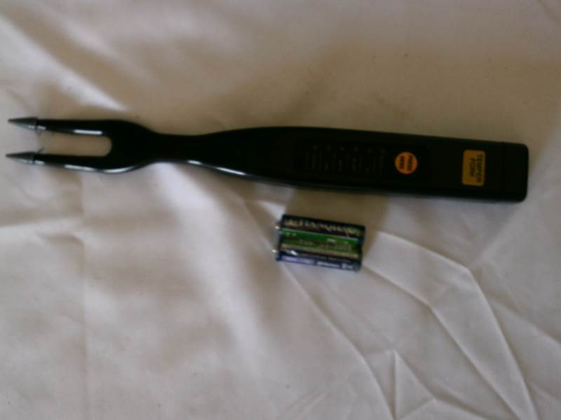 lot 8 image: Meat Temperature Fork