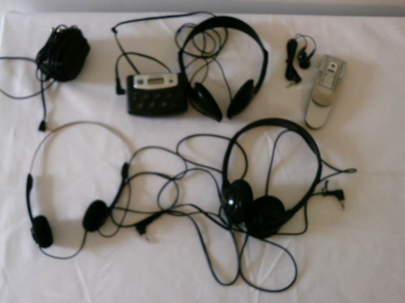 lot 11 image: Sony Walkman with misc. electronics