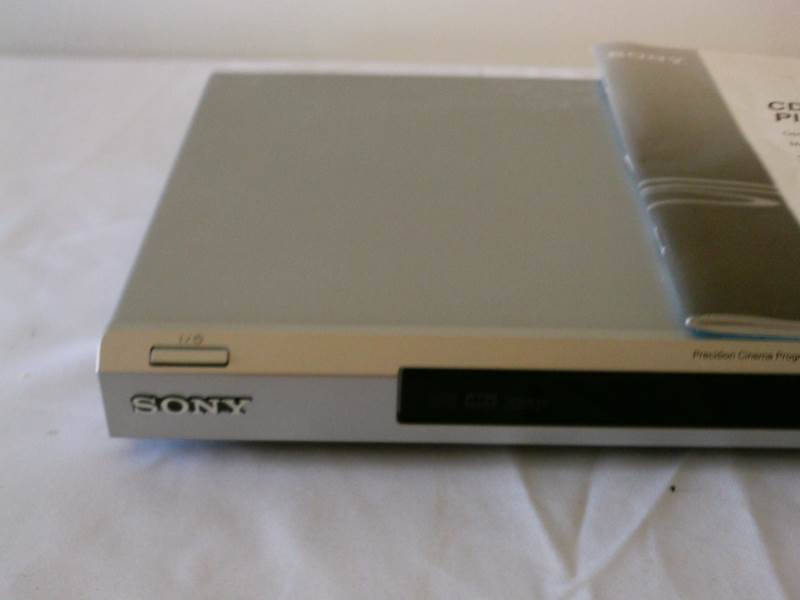 lot 35 image: Sony DVD Player