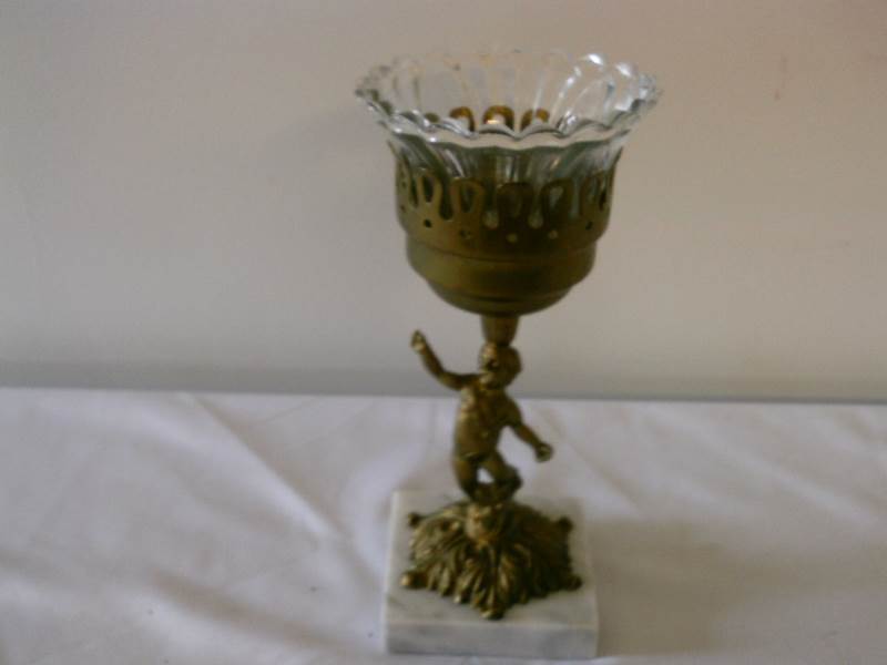 lot 48 image: Cherub candle goblet