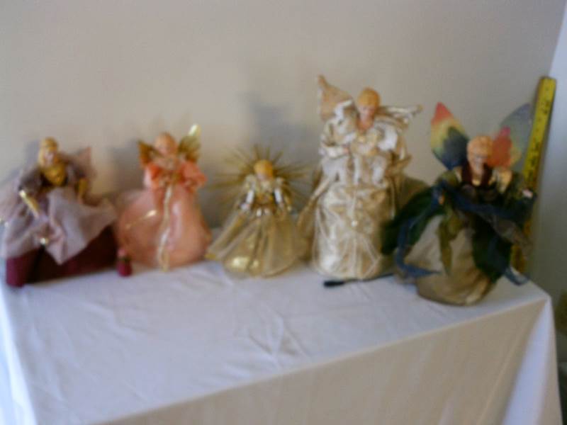 lot 77 image: Angel Tree Top (5)