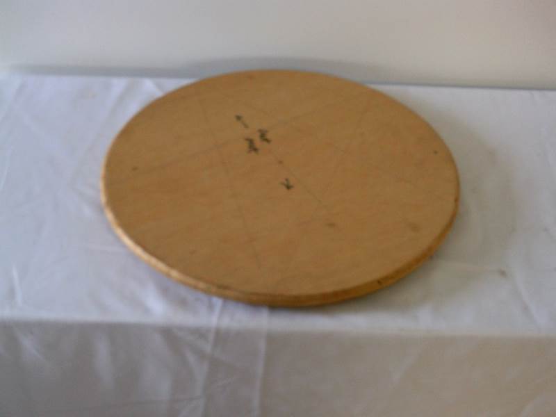 lot 83 image: Lazy Susan