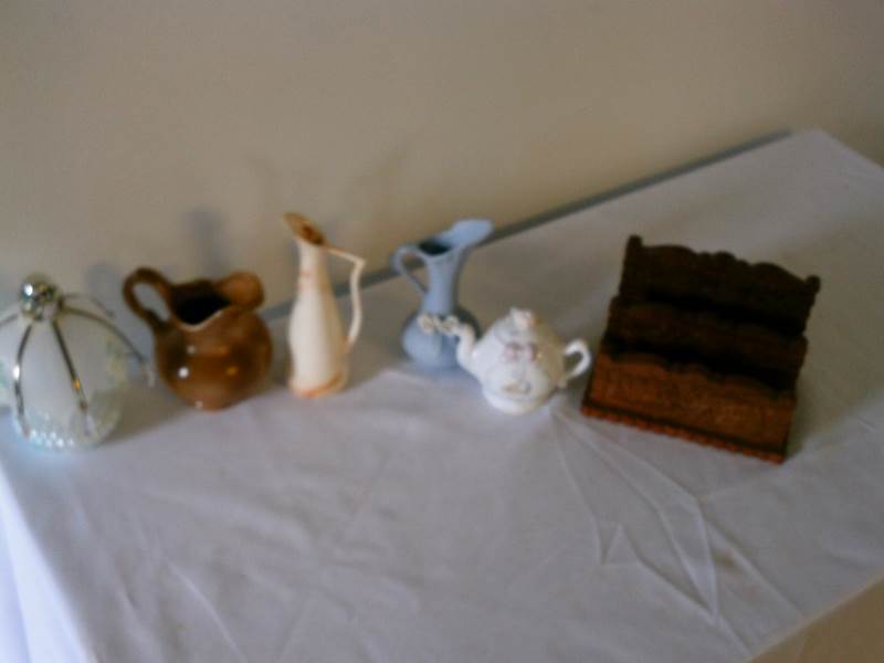 lot 96 image: Misc. Figurines, Dcor 2 (lot of 6)