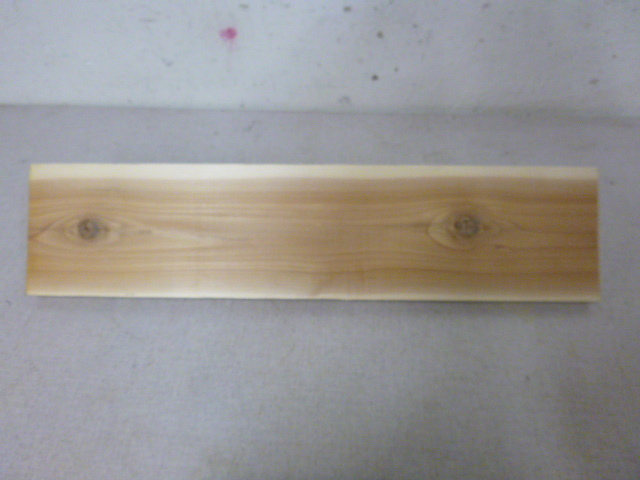 lot 10 image: Wall Shelf