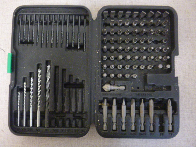 lot 11 image: Hitachi Driver Bits