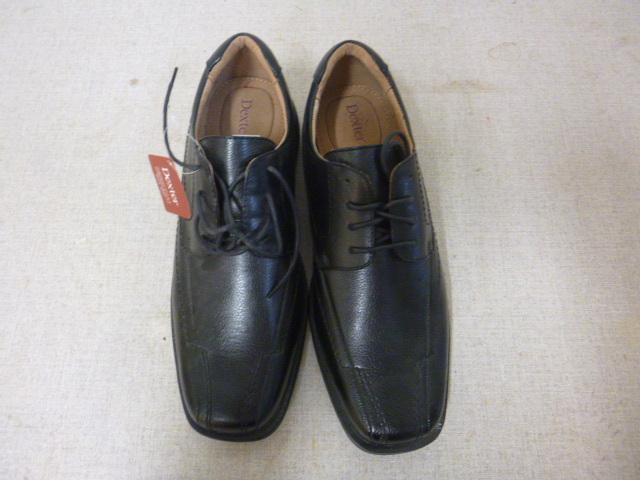 lot 22 image: Dexter Shoes