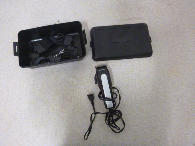 lot 44 image: Conair Clipper Set