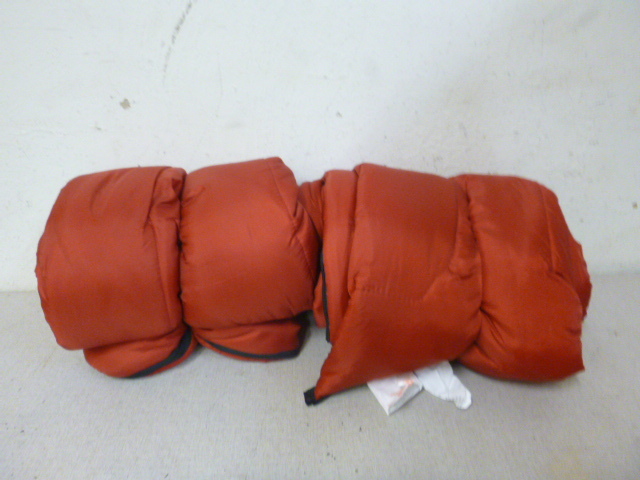 lot 103 image: 2 Sleeping Bags