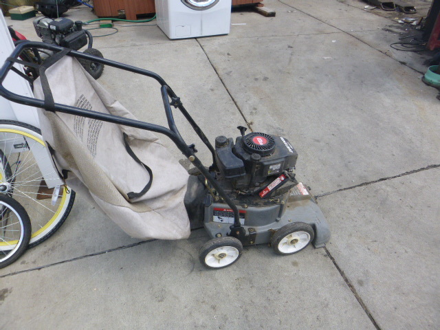 lot 122 image: Craftsman Edger 1