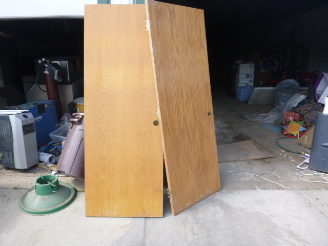 lot 157 image: 2 Doors