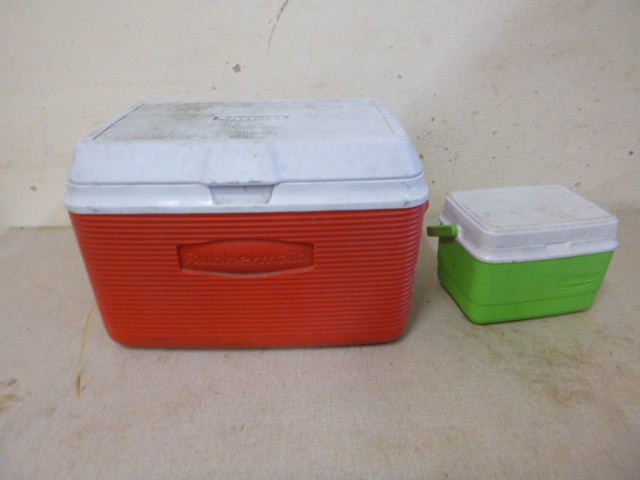 lot 209 image: 2 Coolers