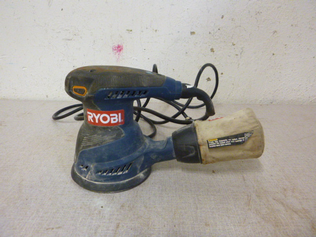 lot 228 image: Ryobi Palm Disk Sander