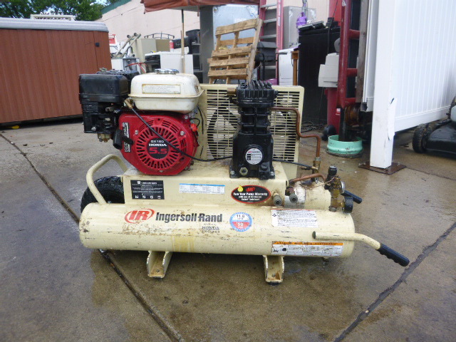lot 2 image: Ingersoll Rand Air Compressor