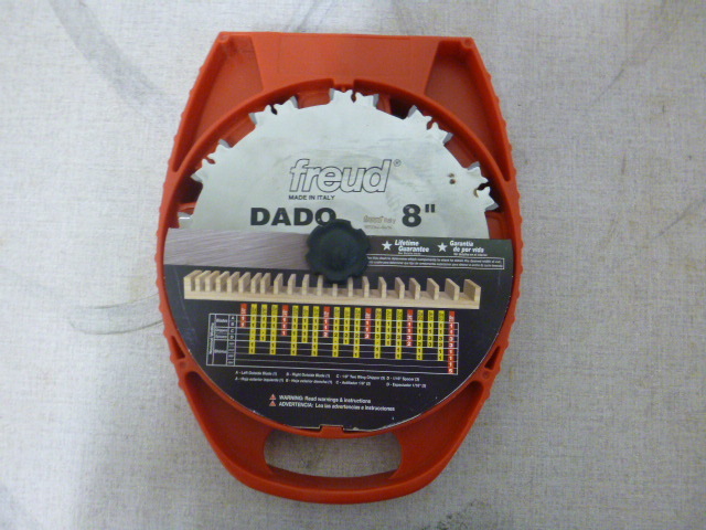 lot 245 image: Freud 8 Dado Blades