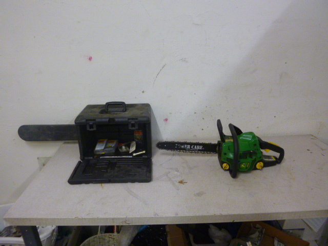 lot 252 image: John Deere J3816 Chainsaw