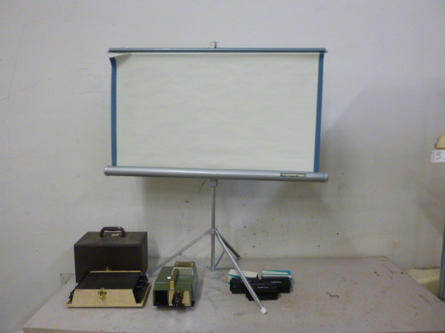 lot 258 image: Vintage Realist 400 Automatic Slide Projector