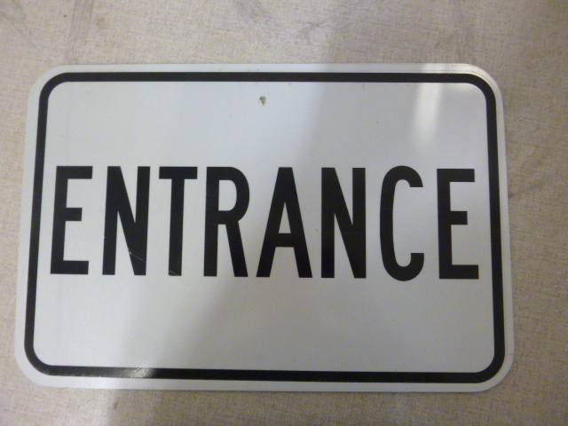 lot 282 image: Entrance Sign