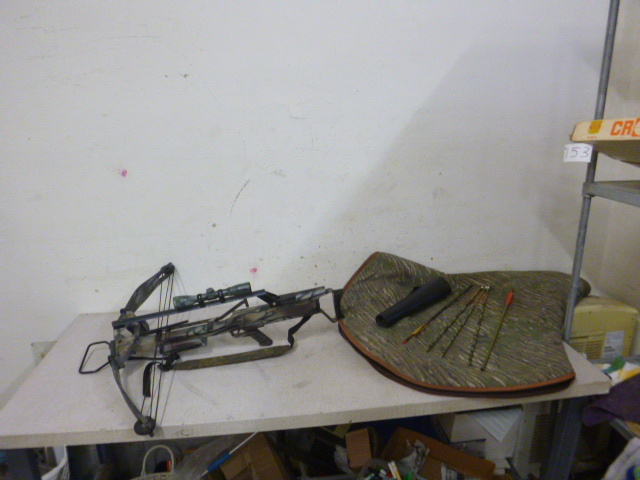 lot 3 image: Devastal Crossbow Jenning #7005