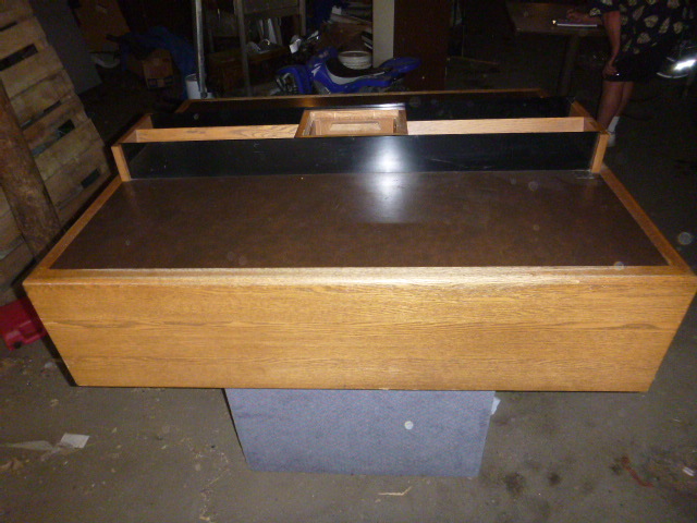 lot 299 image: Table