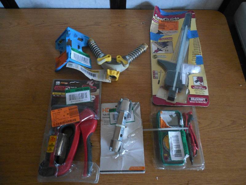 TOOL LOT
