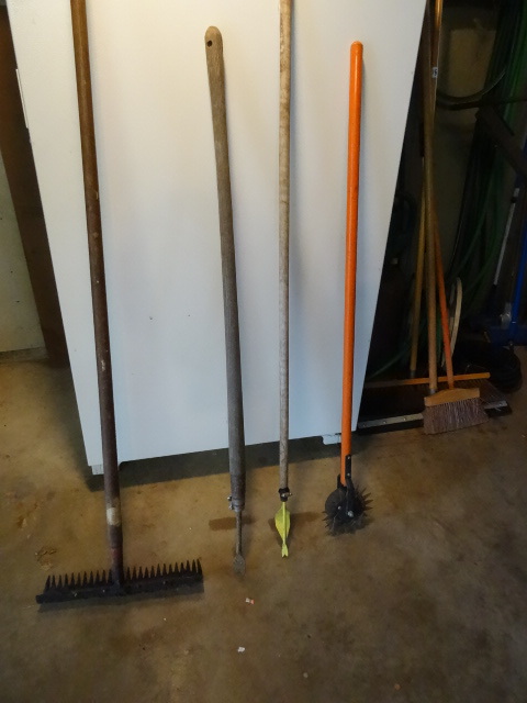 Garden Rock Rake,