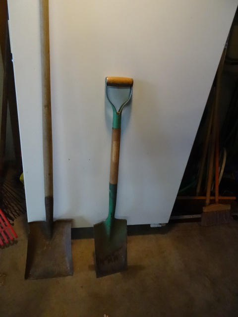 1 Spade Shove, Square Shovel