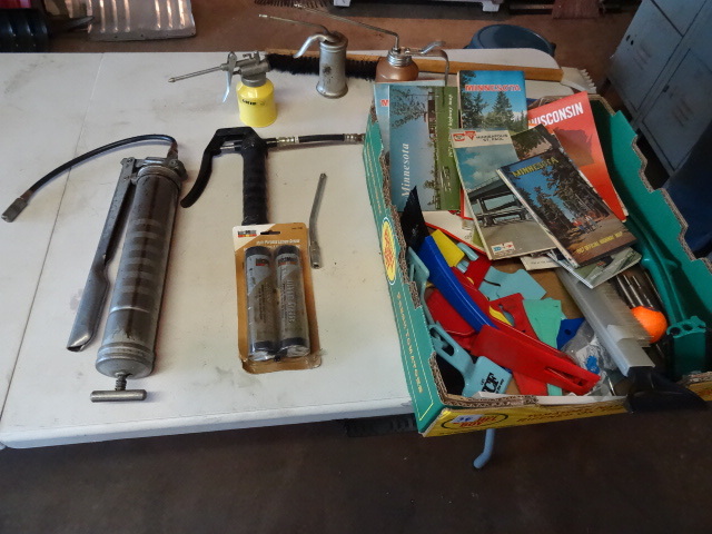 Misc Vintage Maps, Ice Scraper,