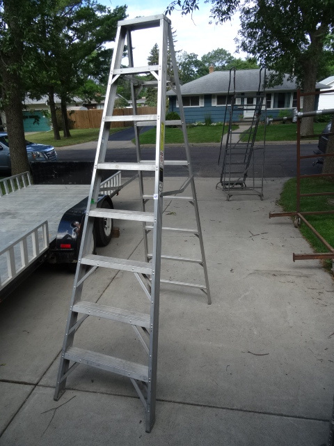 Aluminum Step Ladder