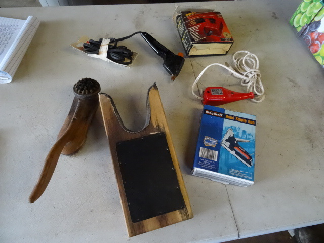 Magnet Heater, Vintage Shoe  Shine